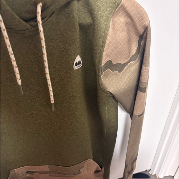 Burton Green and Camo Hoodie - Picture 9 of 9